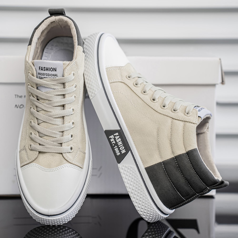 Fashionable Men's Canvas Shoes Comfortable Mid-top Outdoor Hiking Shoes Lightweight Design