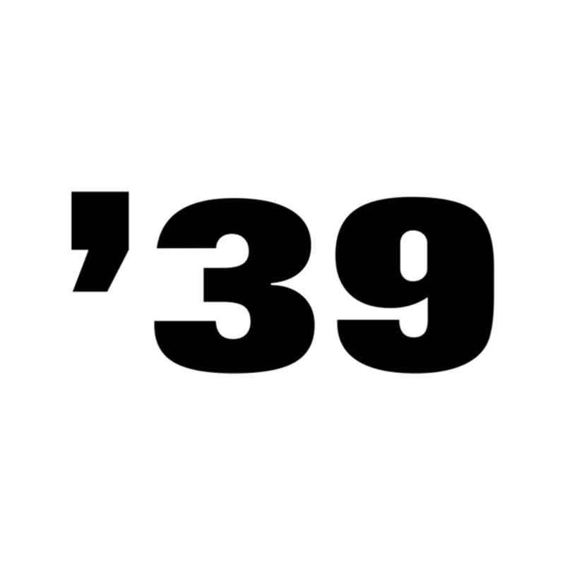 '39 - Queen (Black) .png