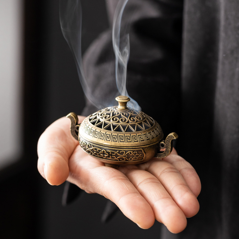 Mini Incense Burner, Three Legged Stove, Hollowed Out Pattern, Desktop Home Decoration, Indoor Stove Plate