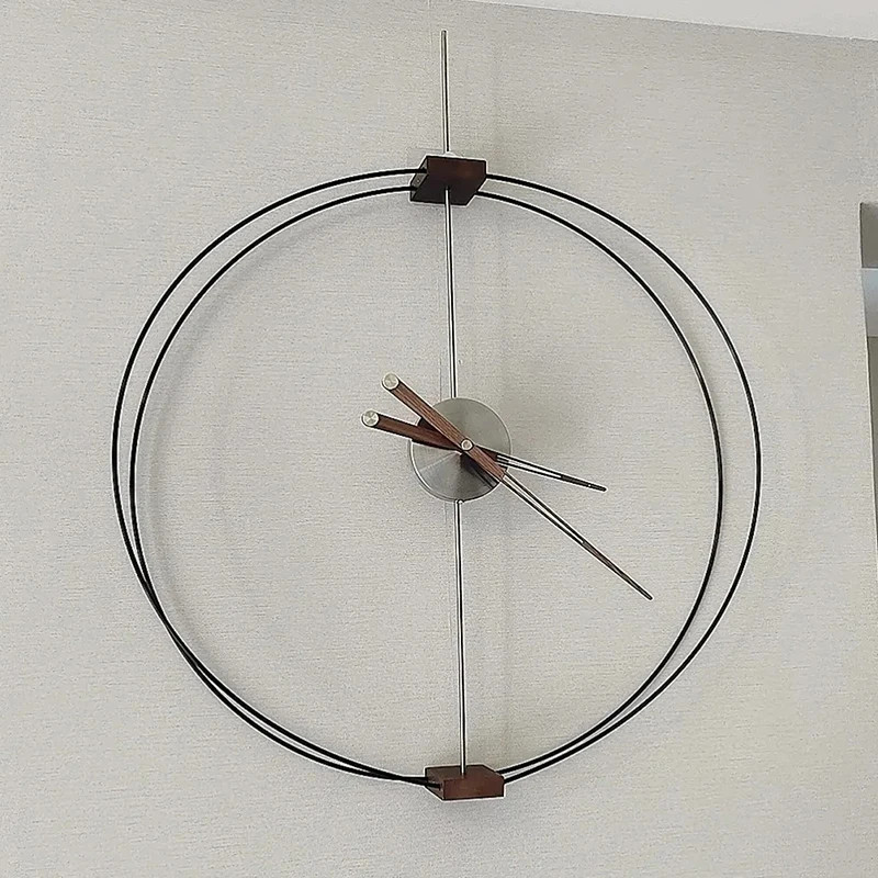 Spanish Minimalist Wall Clock, Large Wall Clock, Solid Wood Pointer, Creative Luxury Living Room Art Clocks, Silent Move