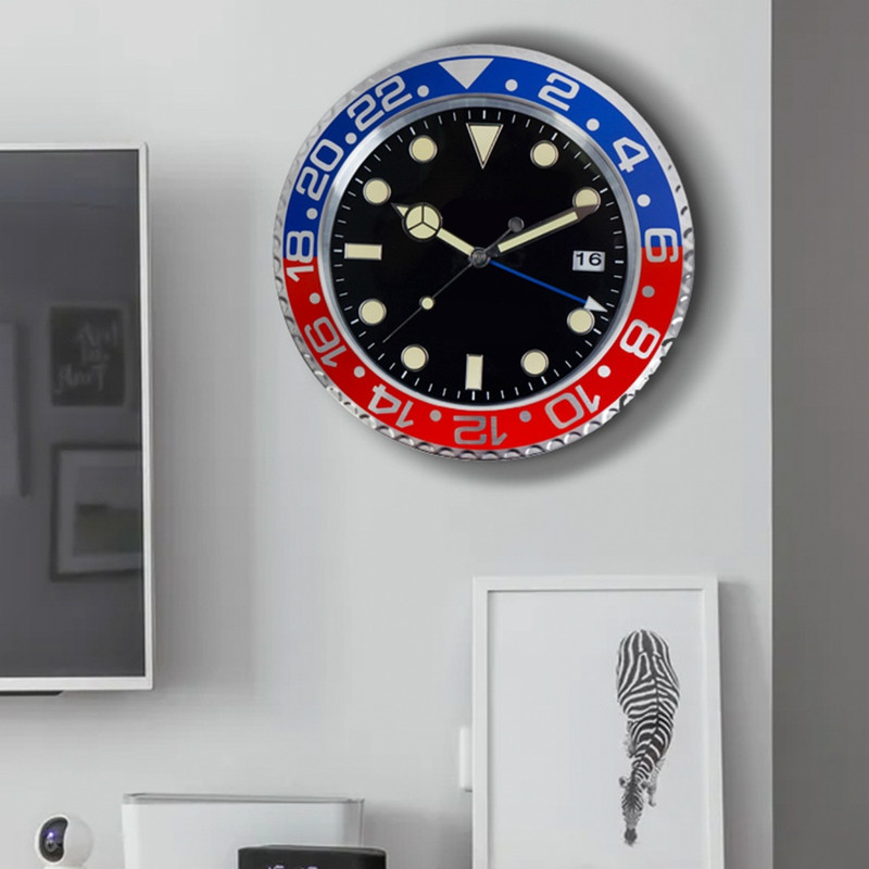European Style Minimalist Quartz Clock, Metal Modern Luminous Wall Clock, Living Room Decoration Creative