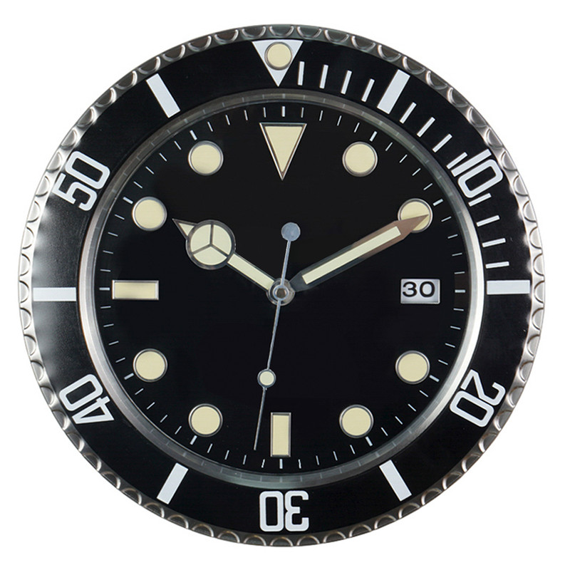 European Style Minimalist Quartz Clock, Metal Modern Luminous Wall Clock, Living Room Decoration Creative