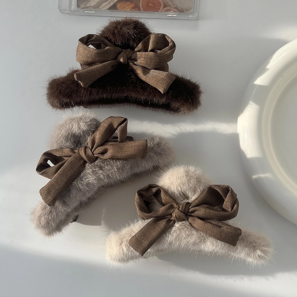 Autumn/Winter Fashion Rabbit Fur Bow Hair Clip, Women's Large Plush Shark Clip Hairpin Back Head
