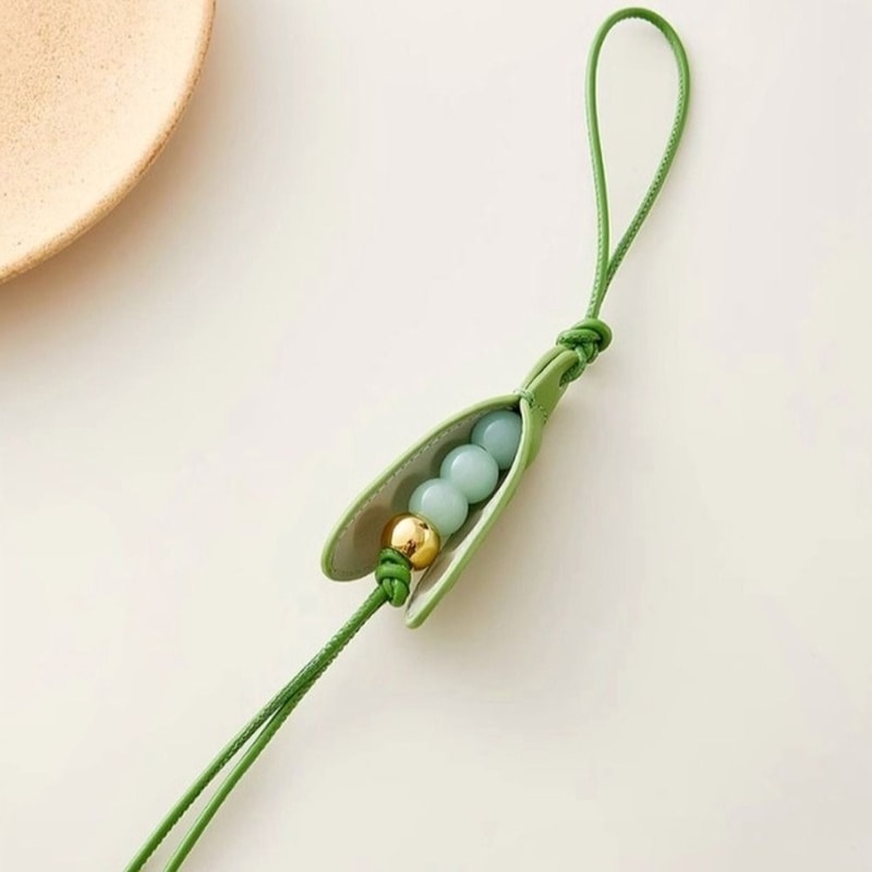 Fashion High-End Pea Pendant Handmade Green Pea Keychain Leather All-match Style Pea Bag Charm Trendy Accessory