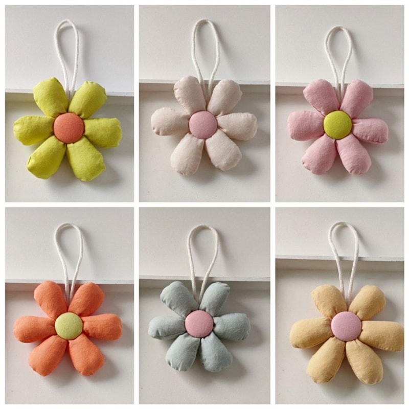 Cloth Floral Shape Keyrings, Stuffed Flower Bag Pendant, Candy Color Accessories for Handbags
