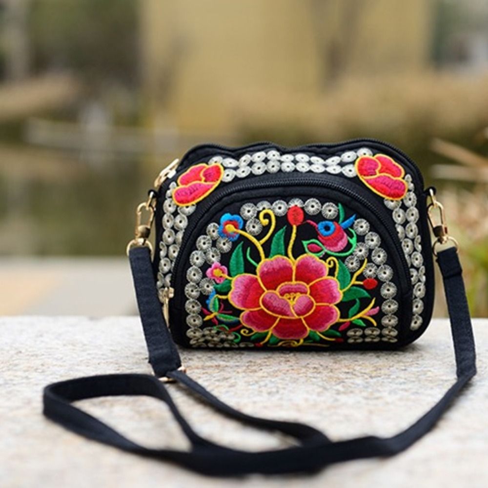 Ethnic Style Women Shoulder Bag, Vintage Zipper Floral Embroidered Travel Pouch