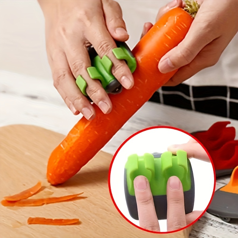 Comfortable Palm Peeler with Rubber Finger Grip, Stainless Steel Handheld Vegetable Peeler for Carrots