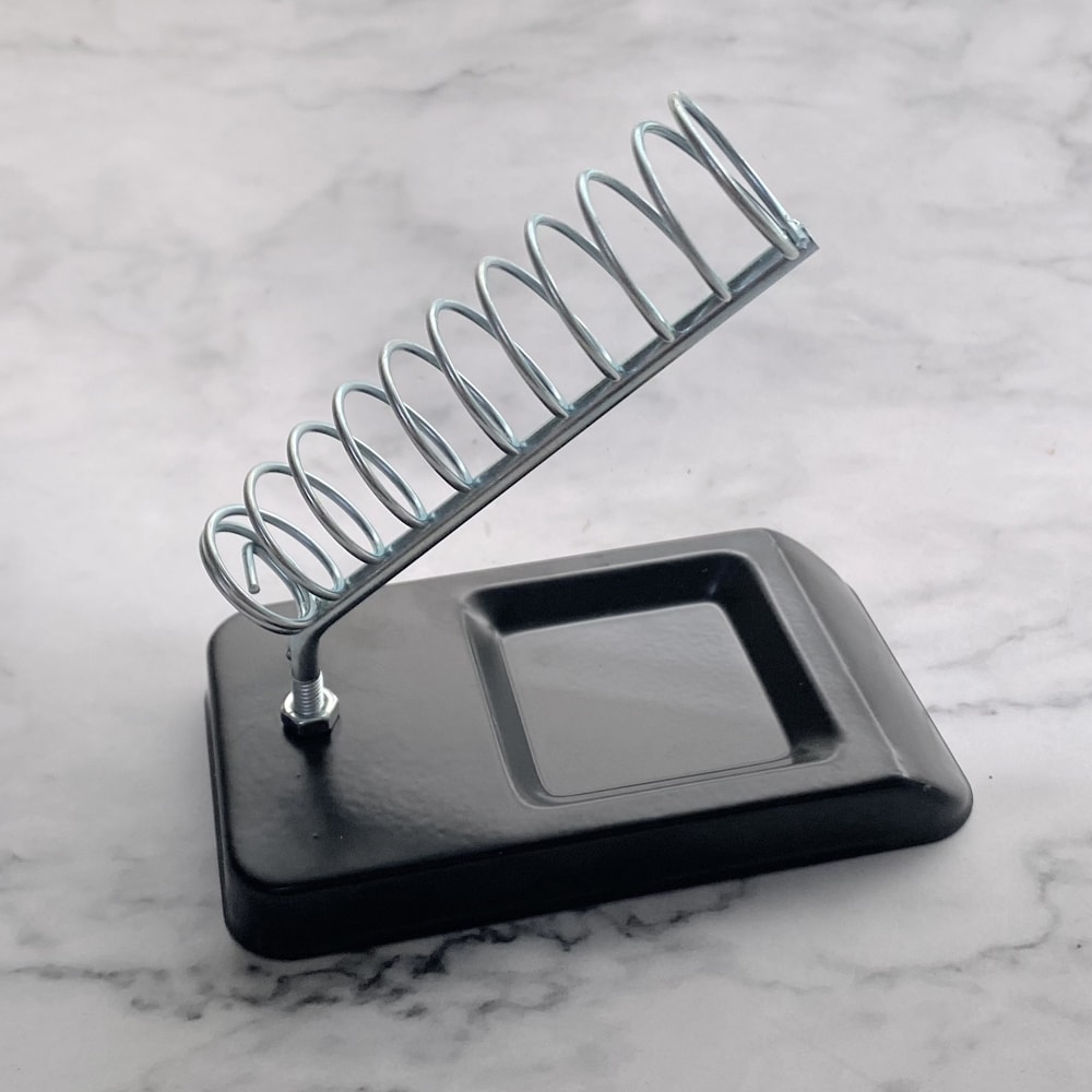 Portable Soldering Iron Stand with Cleaning Sponge, Soldering Tin Holder, Electric Iron Accessories for Welding