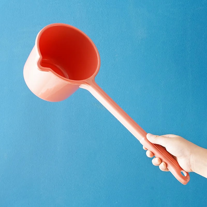 Long Handled Plastic Water Spoon Kitchen, Large Capacity Thickened Water Ladle, Multi Functional Bathing Scoop for Child