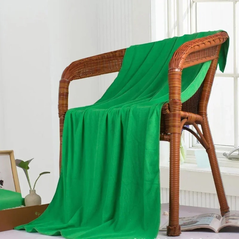 Large Microfibre Bath Towel, Comfortable Beach Towel, Fast Drying, Water Absorbent, Breathable Towel