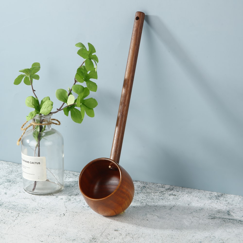 Natural Wooden Bath Spoon with Long Handle, Water Ladle for Home Use