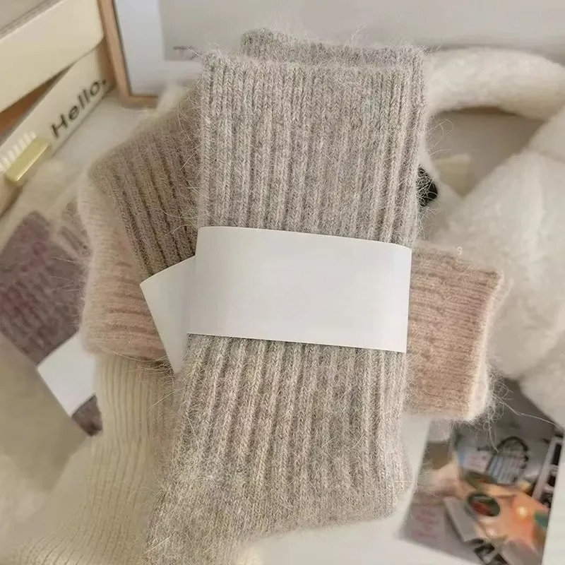 Winter Thick Warm Womens Cashmere Wool Socks Style Solid Color Thermal Fashion Socks for Ladies