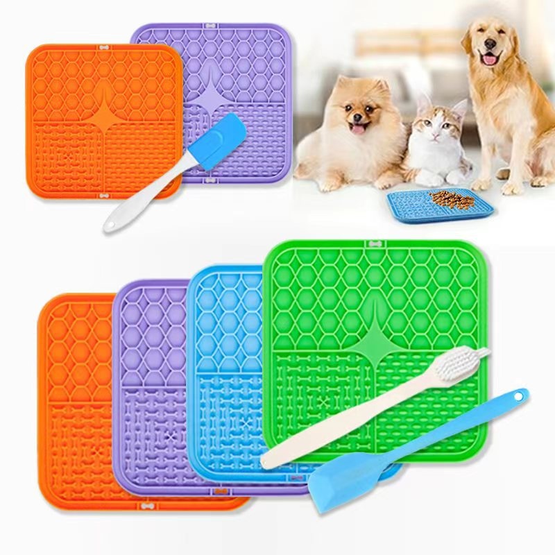 Pet Lick Silicone Slow Feeder for Dogs Bathing Distraction Training Mat with Suction Base