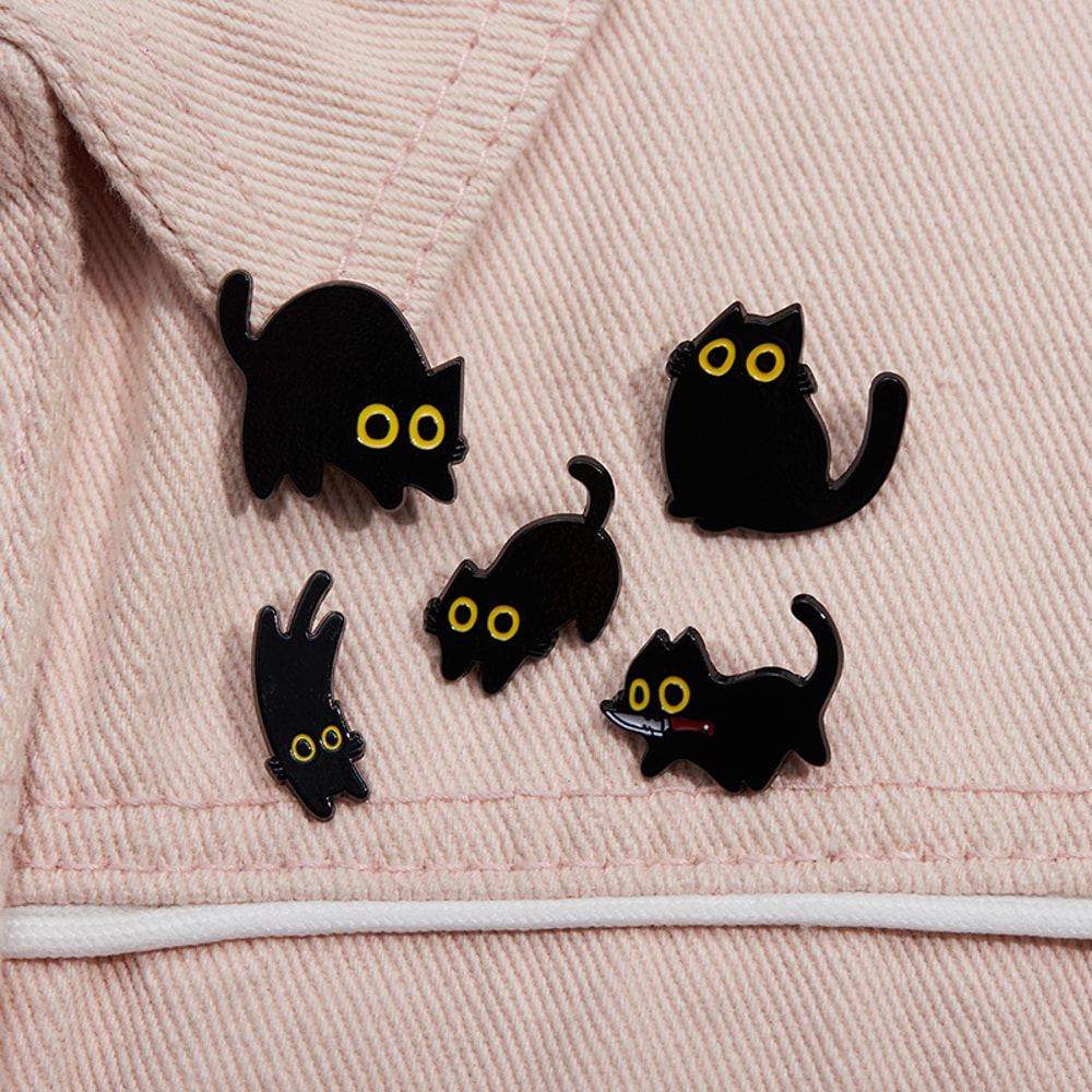 Black Cat Cinderella Brooch Cute Big Eyes Animal Metal Badge for Bags