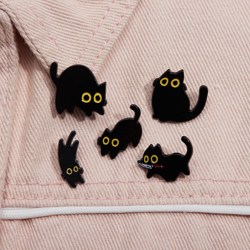 Black Cat Cinderella Brooch Cute Big Eyes Animal Metal Badge for Bags