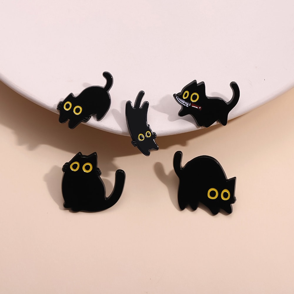 Black Cat Cinderella Brooch Cute Big Eyes Animal Metal Badge for Bags