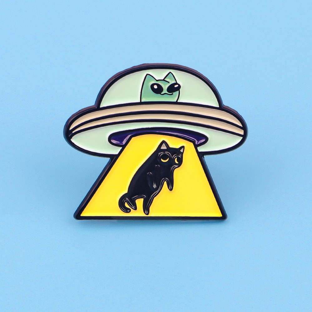 UFO Alien Enamel Pin with Black Cat Design Unique Lapel Pin for Cosplay Accessories Lovers