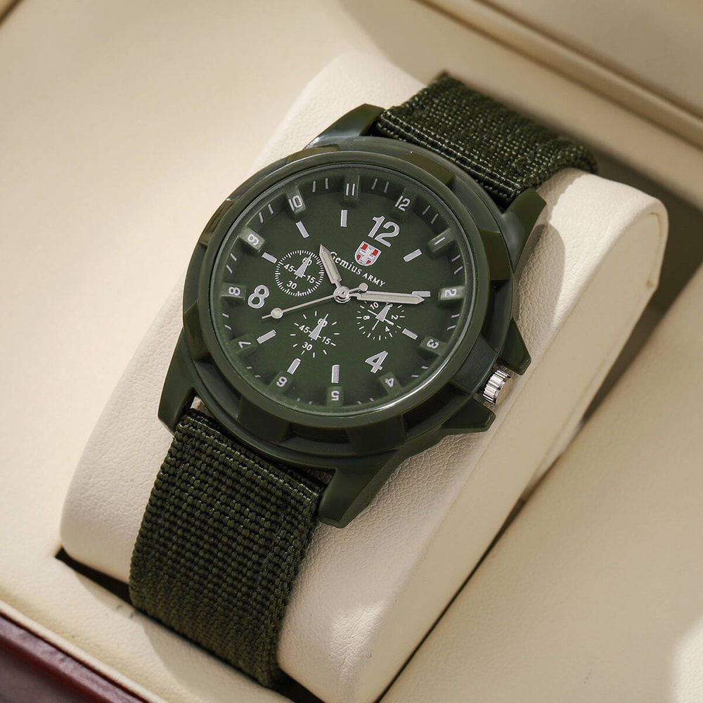Men's Military Quartz Watch with Casual Nylon Band Durable Sports Watch for Men