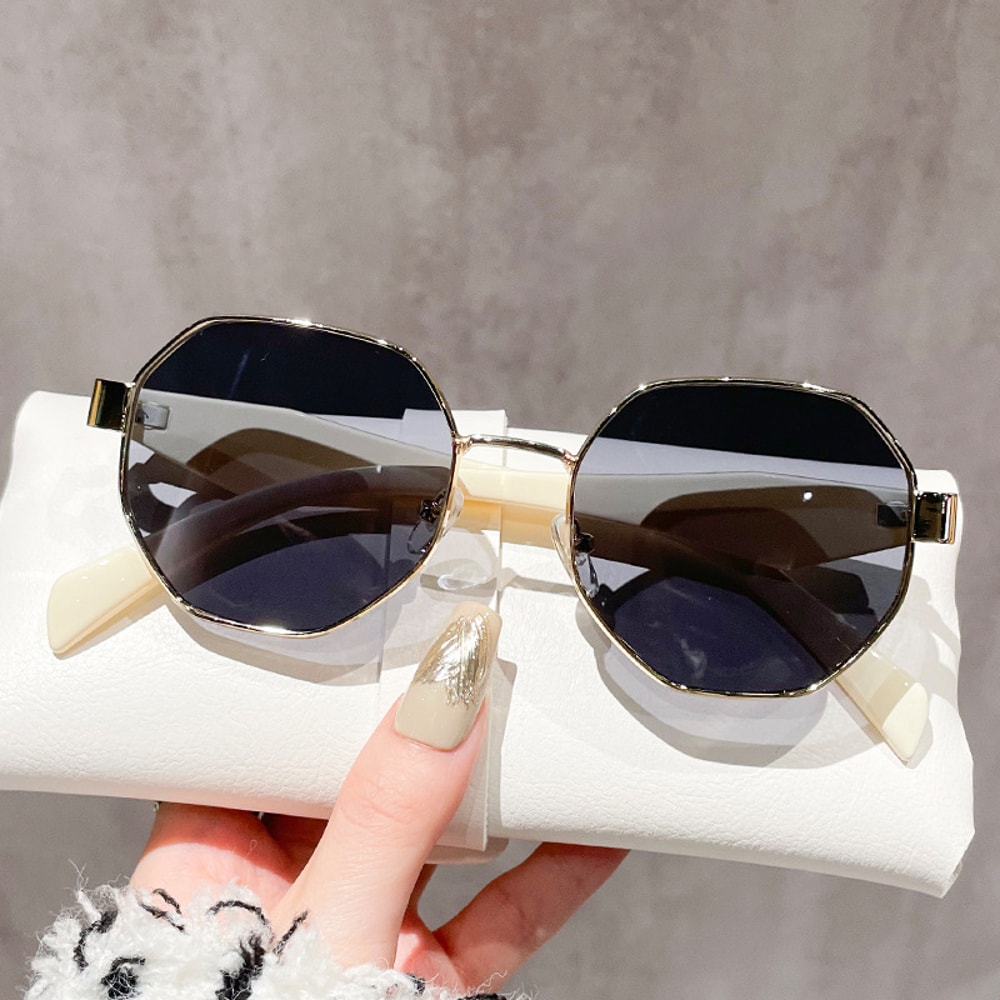Retro Polygonal Metal Frame Sunglasses for Men Women Luxury Designer Decorative Sun Glasses