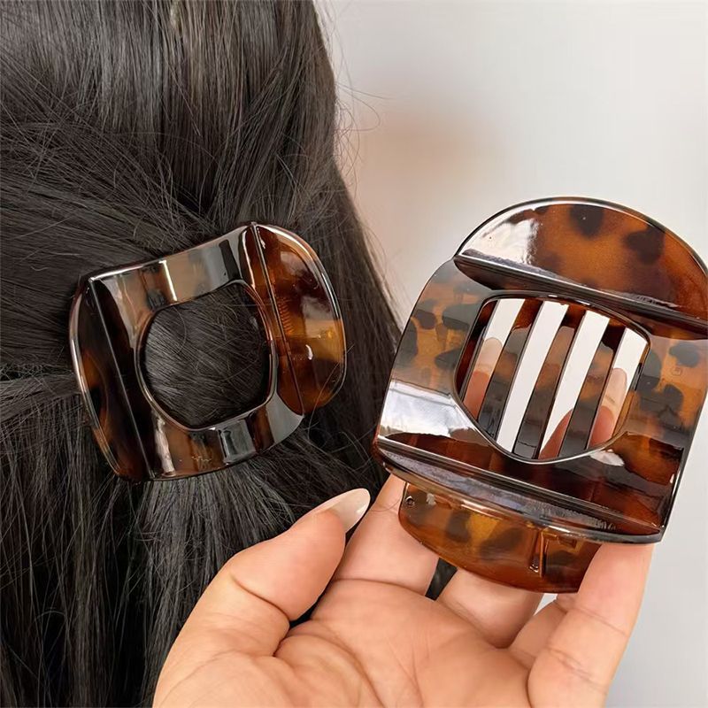 Leopard Print Acetic Acid Hair Clip Elegant Spring Spoon Clip For Women 3