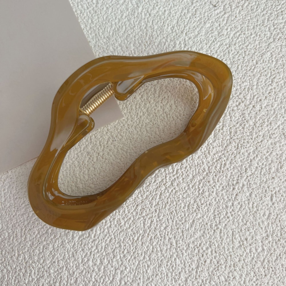 Tortoiseshell Large Hair Claw Clip Stylish Hollow Out Strong Hold Hair Clip for Women