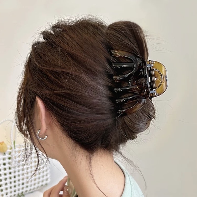 Large Hollow Hair Claw Clip for Women Strong Hold Ponytail Hair Clip