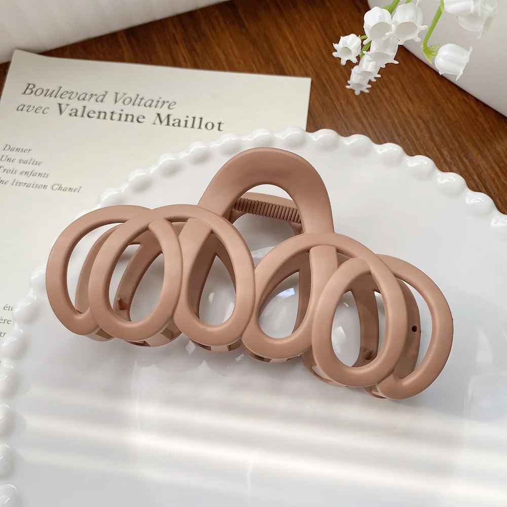 Elegant Frosted Bow Hair Claw Clip Minimalist Hair Accessory for Effortless Style