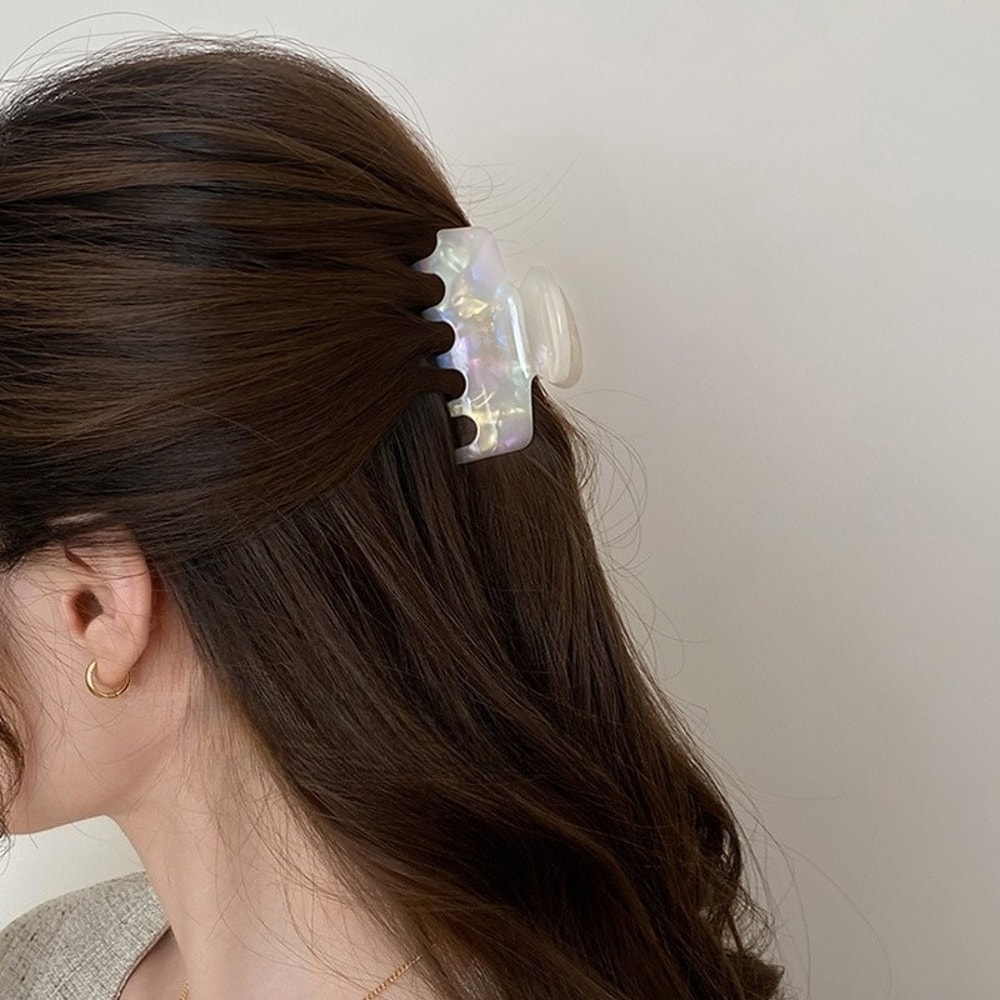Elegant Acetate Hair Claw Clip For Women Stylish Shark Hair Clip Durable Non Slip Hair Accessory 2
