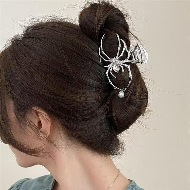 Gothic Spider Hair Claw Clip with Pearl Charm Strong Hold Halloween Punk Hair Accessory
