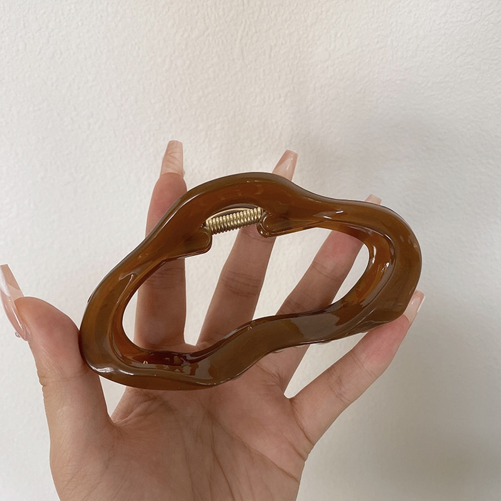 Cloud Shape Hollow Hair Claw Clip For Women Strong Hold Large Aesthetic Hair Accessory 7