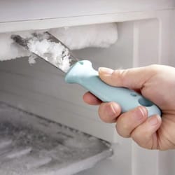 heavy-duty freezer de-icer shovel for quick ice removal