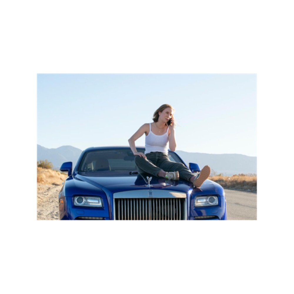 Ava in the Desert (Hacks) .png