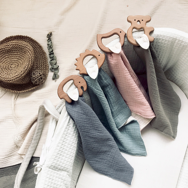 Cartoon Shape Beech Wood Animals Teether Baby Saliva Towel Baby Bibs Cotton New Baby Product Muslin 0