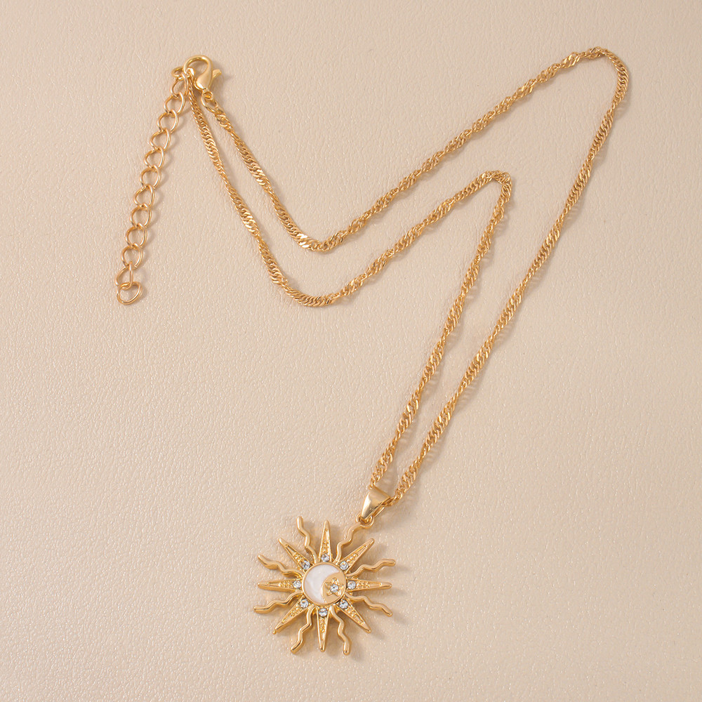 Retro Pendant Necklace, Three In One Sun Star Moon Design, Shining Rhinestone Jewelry for Women, Elegant Daily and Party