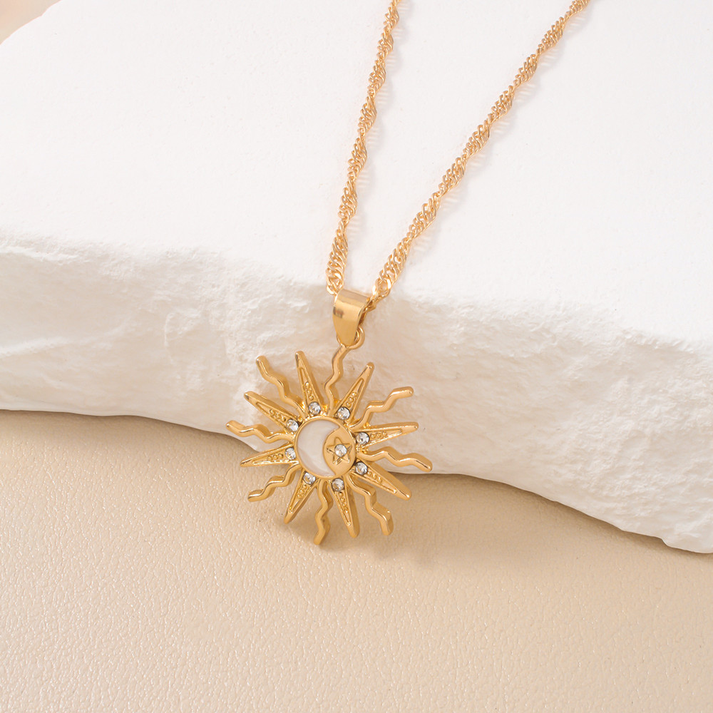 Retro Pendant Necklace, Three In One Sun Star Moon Design, Shining Rhinestone Jewelry for Women, Elegant Daily and Party