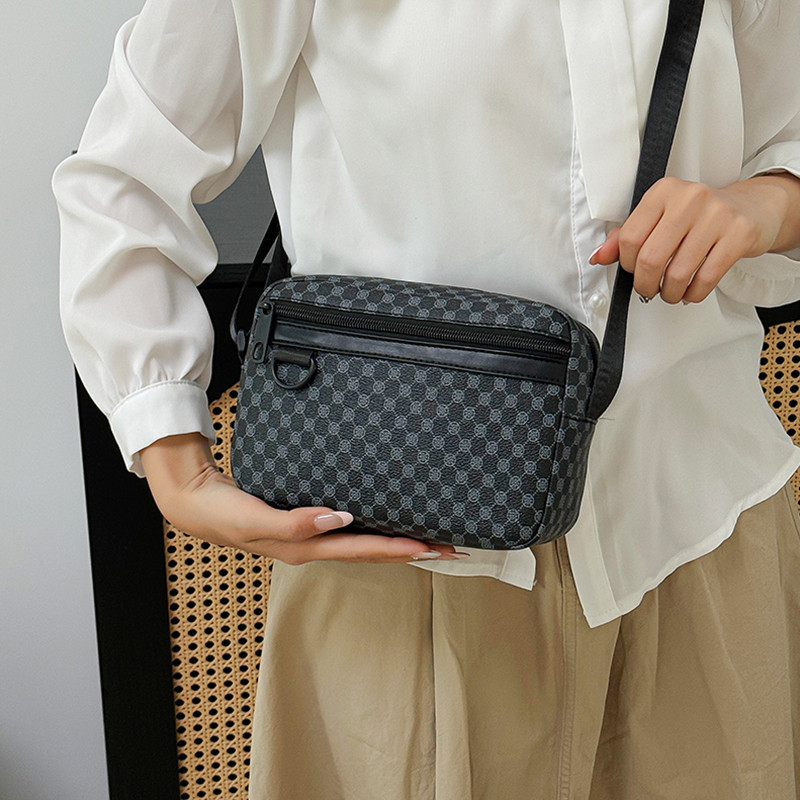 Patchwork Vintage Style Neutral SingleShoulder Bag Newly Designed GenderNeutral Perfect For Daily U 1