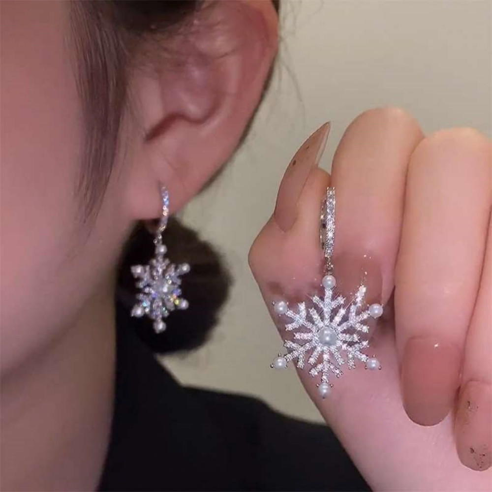 Elegant Snow Flower Earrings, Luxury Christmas Imitation Pearl Rhinestone Drop Earrings Gift for Women