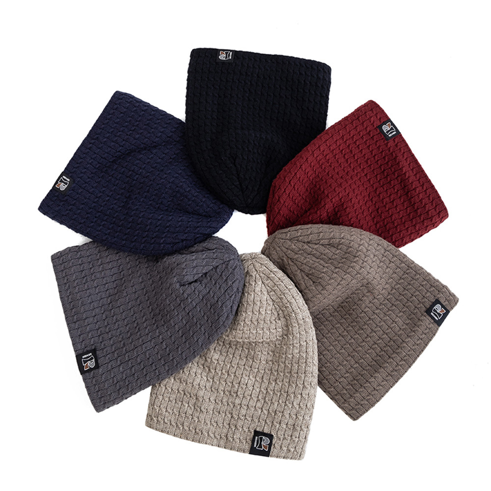 Fashion Slouchy Beanie Hat Warm Fleece Lined Ski Cap Men WomenMen Women Letter Label Ski Sports Cap 4