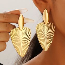 big earrings womens exaggerated fashion, advanced metal textured leaf pendant, geometry drop earring