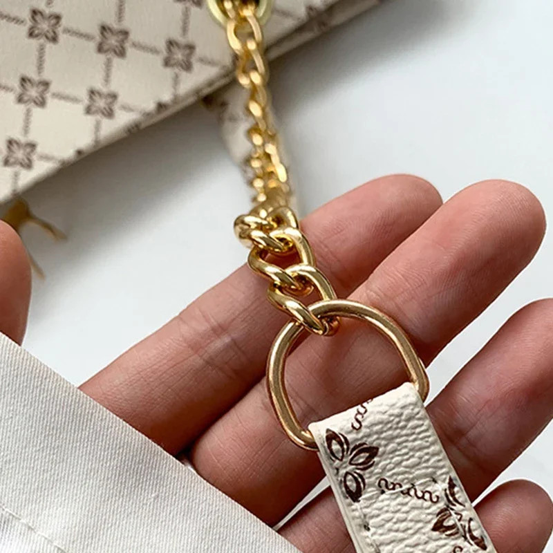 Fashion Largecapacity Shoulder Bag PU Leather Travel Handbag Retro Tote For Women Summer Work And S 4