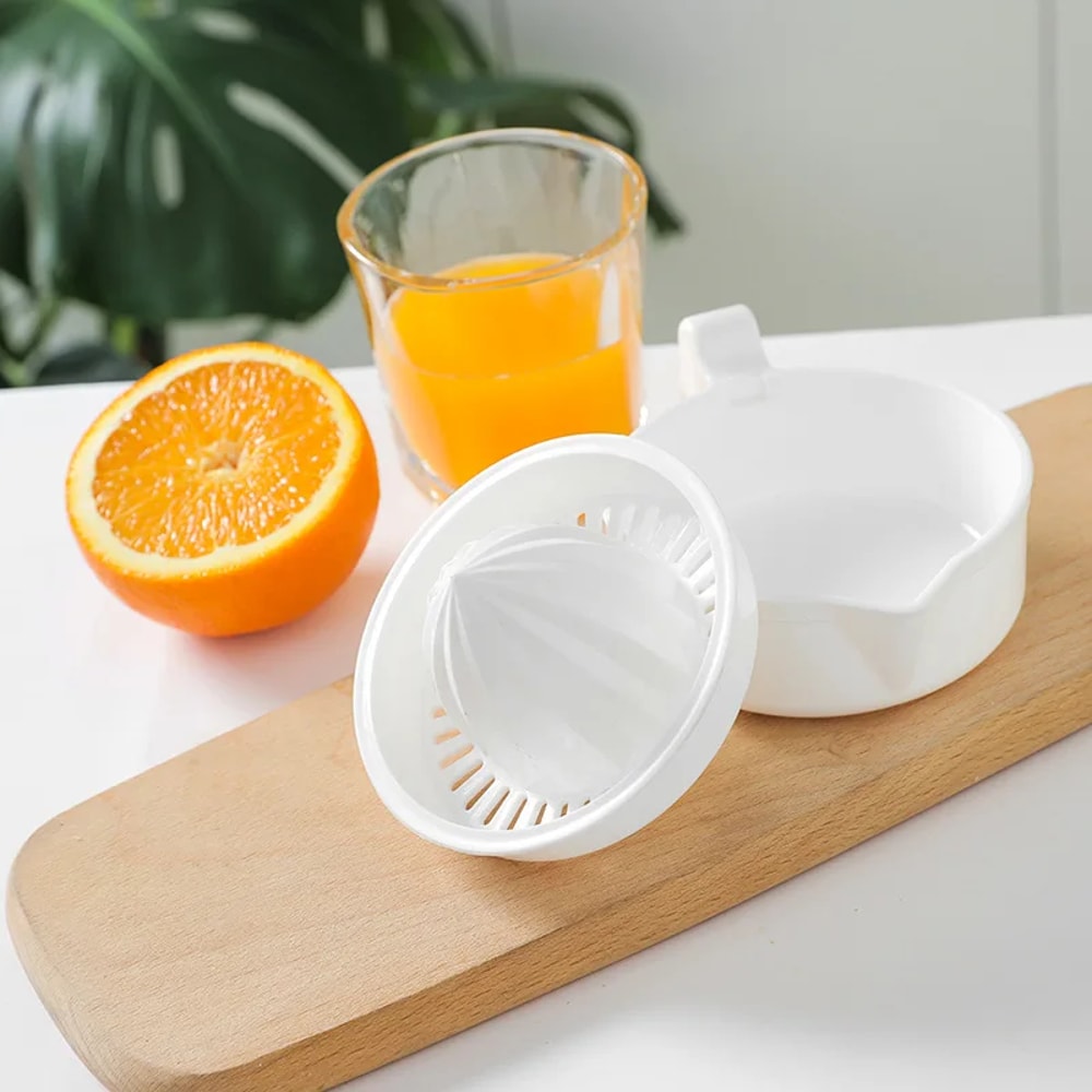Portable Citrus Juicer, Plastic Manual Orange Squeezer, Multifunction Kitchen Juicer