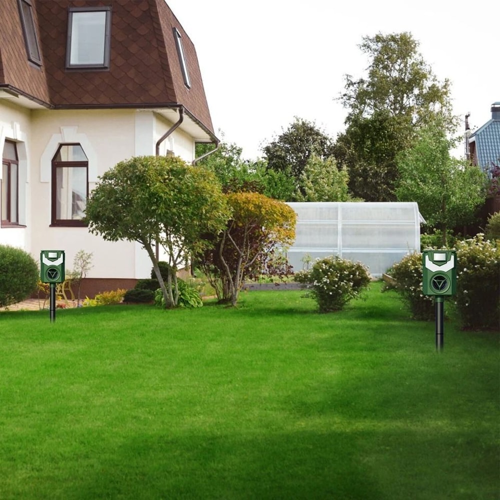 Ultrasonic Dog Repellent SolarPowered MotionActivated Animal Chaser With Flame Light Waterproof For 10