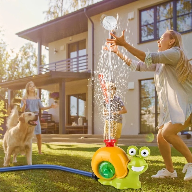 Outdoor Water Sprinkler Toy Baseball Play Set With Snail Design 360 Rotating Water Sprayer For Kids