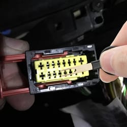 automotive electrical connector pins kit with terminal removal tool & wire seals