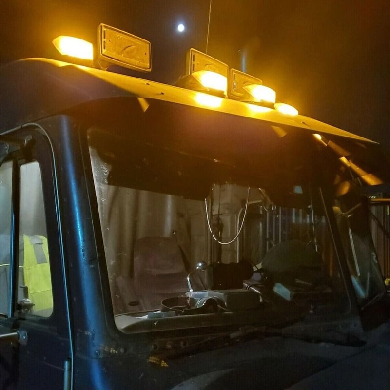 LED Roof Marker Lights For Peterbilt Kenworth Freightliner Trucks LEDs 19