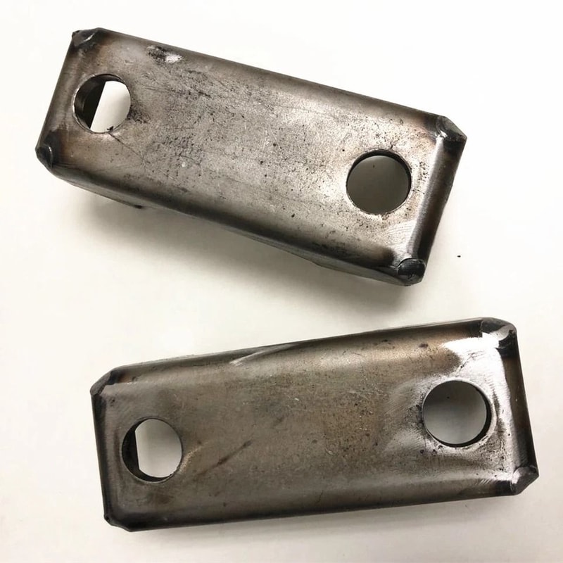 WeldOn Rear Axle Coil Seat Mount For Axle Compatible With Chevy Trucks 2