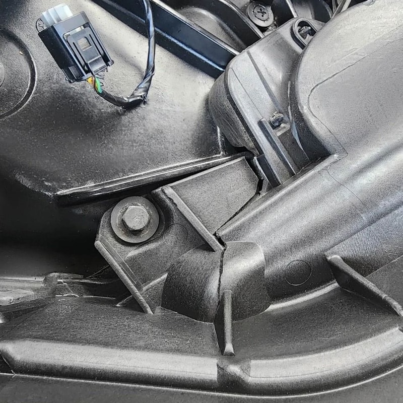 Premium Engine Upper Compartment Partition Panel 8