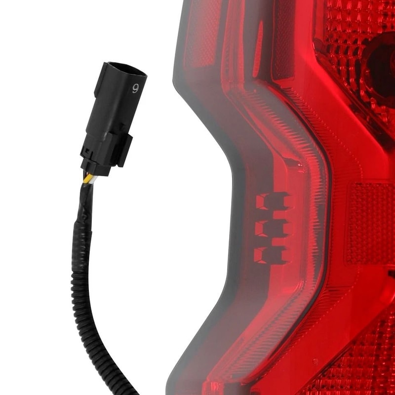Chevy Colorado Left Halogen Tail Light Assembly Driver Side Rear Lamp 2