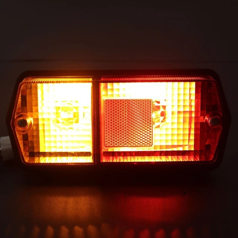 High Quality Kubota Tractor Left Side Tail Lamp Replacement Tail Light 2