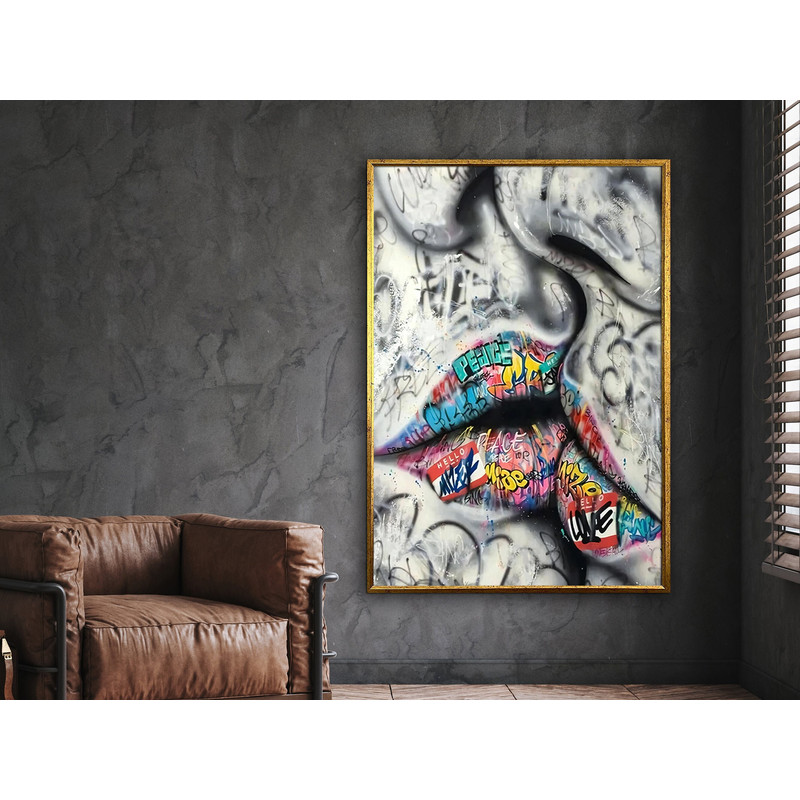 Banksy Couple Canvas, Lip Poster, Wall Art Canvas Design, Ready To Hang Decoration.jpg
